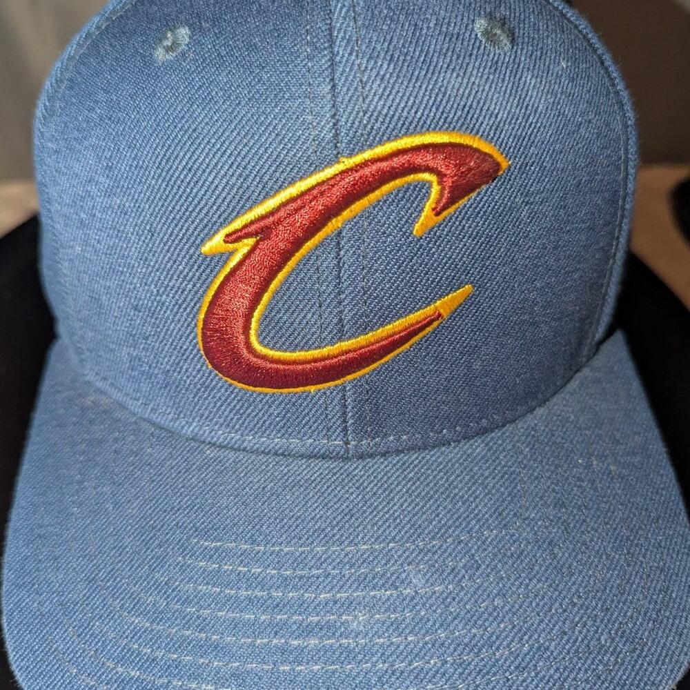 Cleveland Cavaliers Hat Cap Navy Blue Mitchell And Ness Snapback Basic NBA Logo